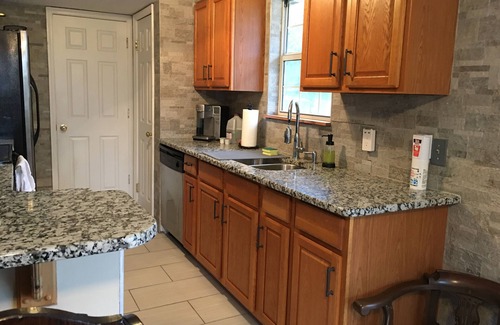 Four Corners House | Near Disney! Lakefront 3-bedroom 2 bath home in Winter Garden