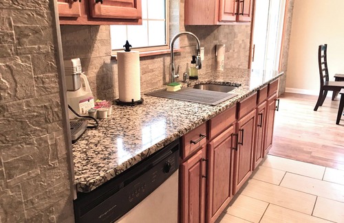 Four Corners House | Near Disney! Lakefront 3-bedroom 2 bath home in Winter Garden