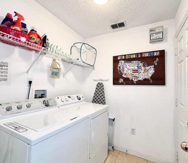 Clear Creek House | Near Disney-Private pool, Spacious 3BR Retreat