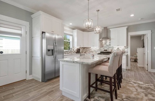 Gulfport House | Near Downtown & Beach Chic Beach Cottage Retreat 5 Star Stay