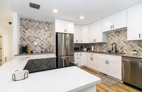 Berkley House | Near Downtown Denver | Huge Home | Two Kitchens