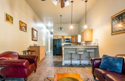Esplanade Ridge Apartment | Near Everything NOLA