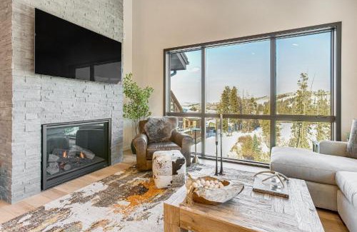 Winter Park Apartment | Near Hiking and Biking Winter Park Mtn-View Haven!
