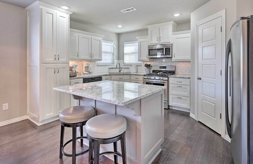 Bentonville - Fayetteville House | Near Hiking & Biking: Convenient Home in Rogers!