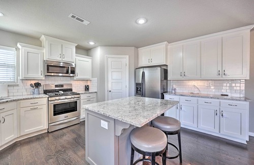 Bentonville - Fayetteville House | Near Hiking & Biking: Convenient Home in Rogers!