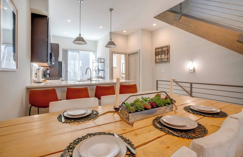 Silverthorne House | Near Hiking & Dillon Reservoir: Getaway w/Hot Tub