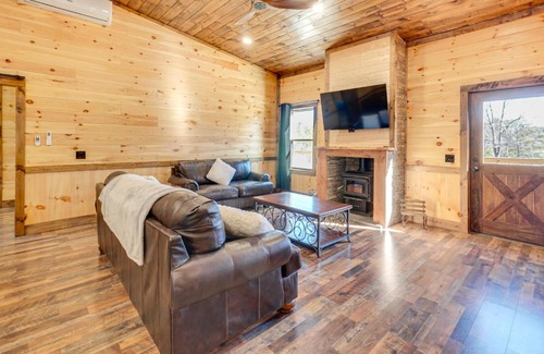 Unaka House | Near Hiking Trails Mtn-View Haven in Englewood!