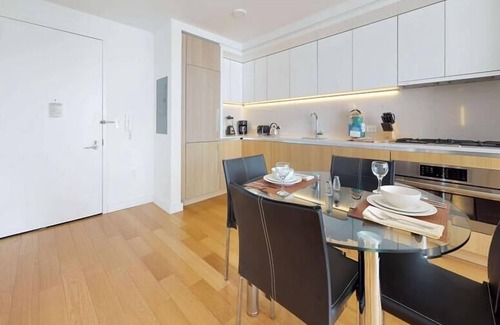 Hell's Kitchen Apartment | near Hudson Hards 1 BR | Midtown West | Upscale