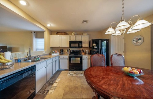 Tucson House | Near Kino/3BR & 2BA/Outdoor Living/Fenced