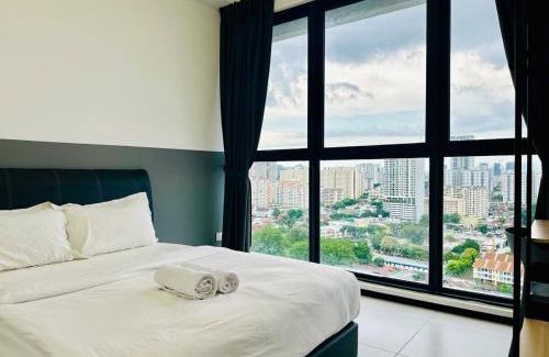 George Town Apartment | Near komtar apartment in goergetown 3br 10 pax