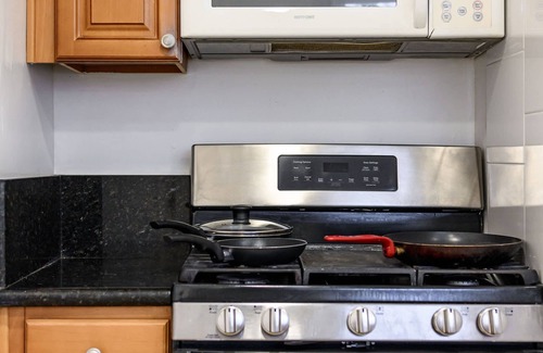 San Gabriel Apartment | Near LA Cozy Home With Full Kitchen Laundry
