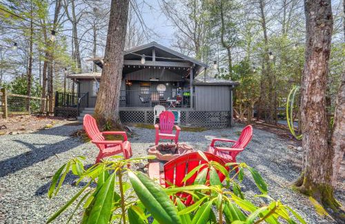 Newland House | Near Lake and Trails Rustic Newland Cabin with Deck!