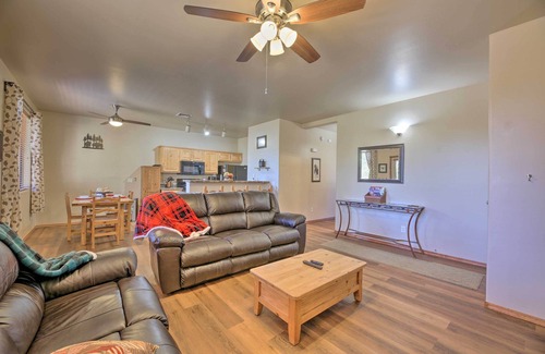 Show Low Condo | Near Lake & Trails: Show Low Condo w/Grill!