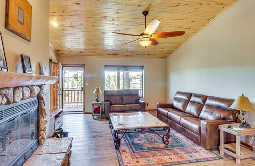 Heber Cabin | Near Lakes & Trails: Pet-Friendly Cabin in Arizona