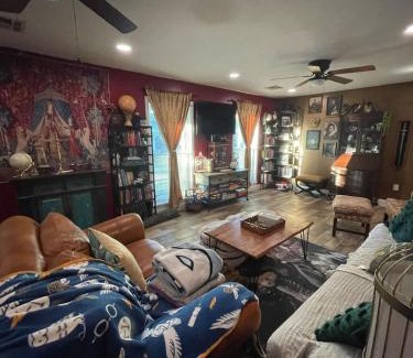 Highlands - Perkins House | Near LSU Health district 3BR 2BA House quiet area