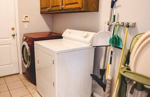 South Oklahoma City House | Near Moore/Norman & Airport I Spacious I Lovely I Comfortable I Kid Friendly