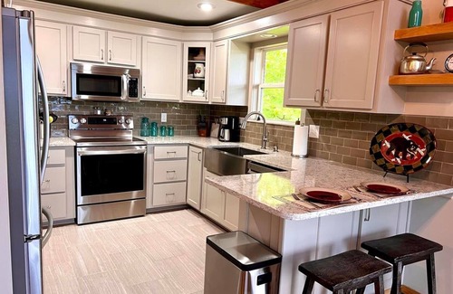 Unaka House | Near Murphy, North Carolina-Smokeyview Home-Bear Paw-Lake Hiwassee-Amazing View