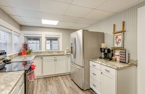 Murphy House | Near Murphy River Walk: Historic Downtown Home!
