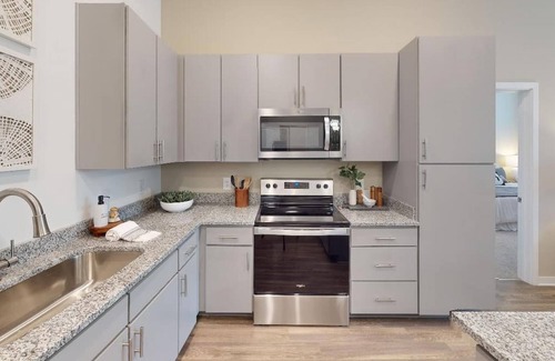 Pelham Apartment | Near Oak Mt Amphitheatre and Pelham Civic Complex