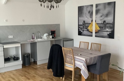 Villejuif Apartment | Near Paris - first floor -3 bedrooms - 1 bathroom