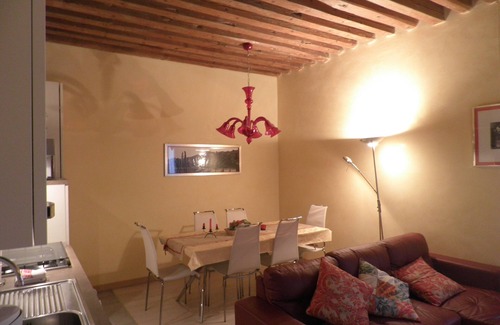 San Polo Apartment | Near Ponte di Rialto, fish and fruit market, all kinds of shops