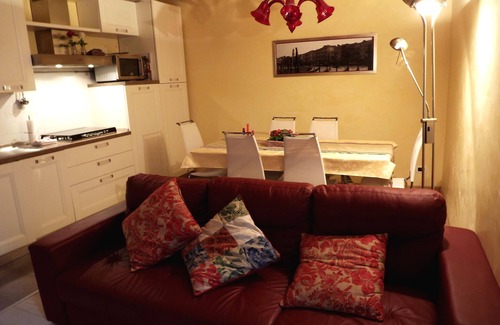 San Polo Apartment | Near Ponte di Rialto, fish and fruit market, all kinds of shops