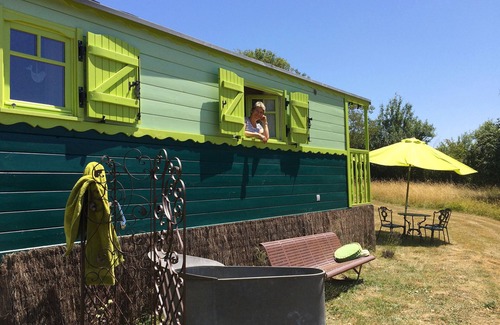 Simeyrols Apartment | Near Sarlat ESPRIT BOHÈME ideal for exploring Périgord +Pool &Jacuzzi