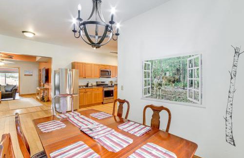 Fennville House | Near Saugatuck Dunes Pet-Friendly Fennville Home!