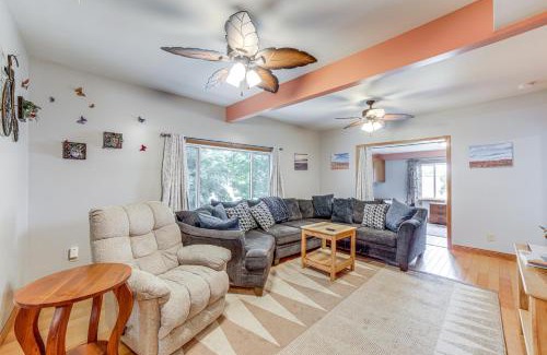 Fennville House | Near Saugatuck Dunes Pet-Friendly Fennville Home!