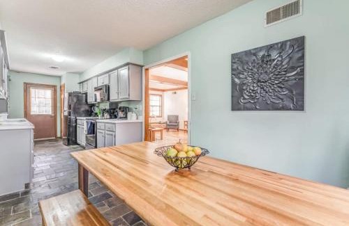 Cordova House | Near Shelby Farms & Greenline- Cordova Comfort