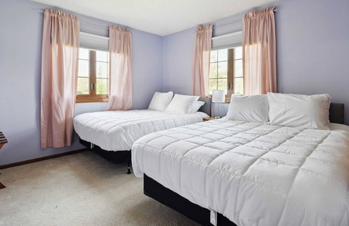 Granger House | Near Shopping & Dining- The South Bend Bungalow