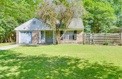 Richmond Hill House | Near Shops and Eats Richmond Hill Home with Yard!