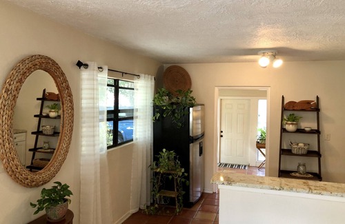 Gulf Gate Estates House | Near Siesta Key Beach !