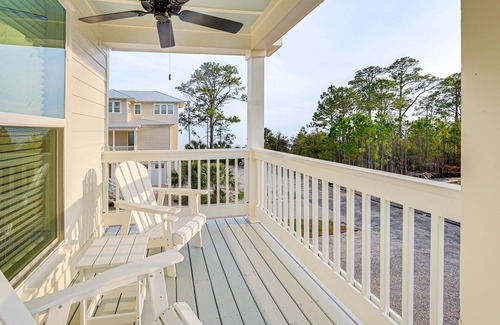 Carrabelle House | Near State Parks: Carrabelle Home w/Beach Access!