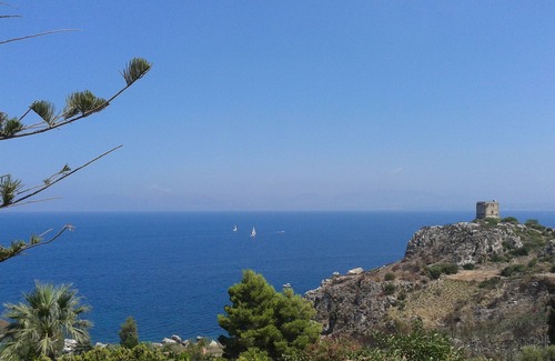 Scopello House | Near the trap of Scopello, the house with access to the sea and panoramic views