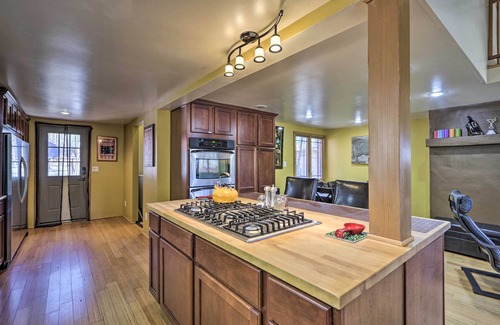 Payson Cottage | Near Tonto National Forest: Dog-friendly Cabin!