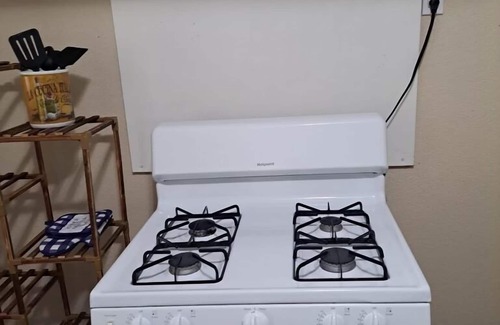 Weatherford Apartment | Near Trade Days and the Downtown Square