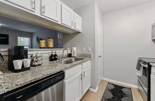 Cumberland Apartment | Near Truist Park - The Battery