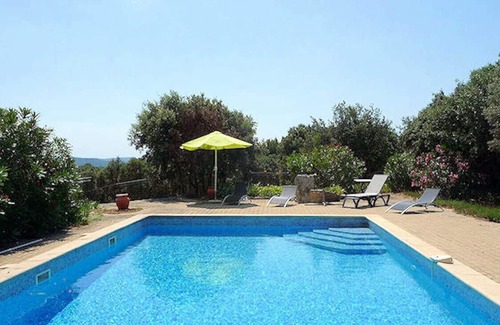 Saint-Quentin-la-Poterie Villa | Near Uzès, stone house with big private pool and tennis (shared use)