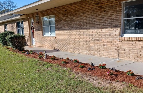 Summerfield House | NEAR Villages-Pool Table-HOT Tub- Near Lake Weir-Fishing-Boating-Boat Ramp!