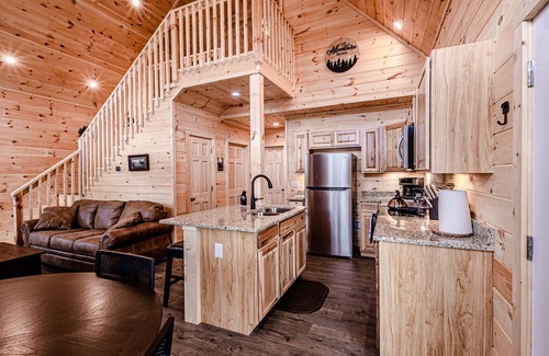 Bryson City Cabin | Near2Town/Deck/Views/Hot tub/Fireplace/Fire Pit/Loft