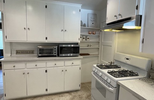 Van Nuys House | Nearby Noble - Private, Centrally Located Home