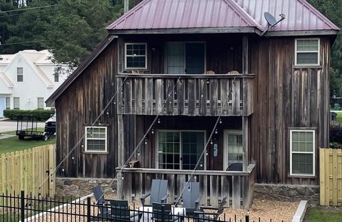 Heber Springs House | “NearDa” House is perfect for your next outdoor adventure in Heber Springs, AR.