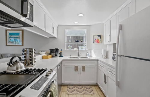 Pierpont Bay House | Nearly Beachfront Family Vacation- One house to the Sand 85+ Pet friendly too!