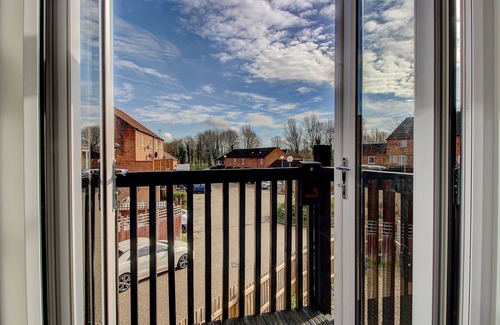 Milton Keynes Apartment | Neath Hill - Milton Keynes