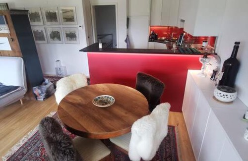 Einigen Apartment | NEB-THUN Einigen, Wohnung am See
