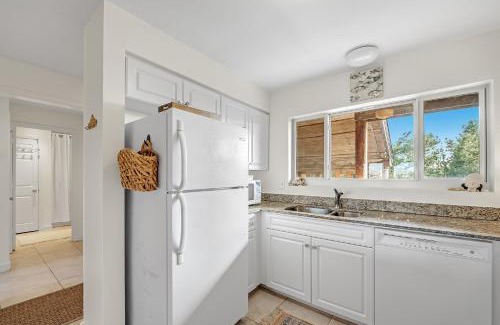 Ono Island House | Needle Rush Point Unit E32