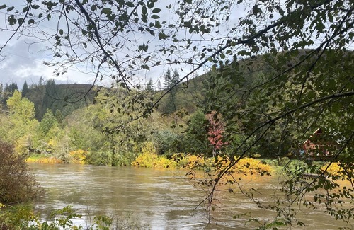 Seaside RV Rental | Nehalem River waterfront fully contained 24-foot RV