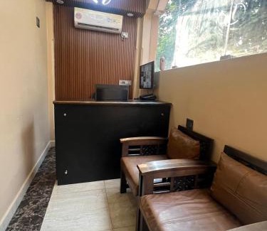 Manapakkam Hotel | Neighbour Inn-Elite