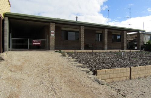 Warrenben House | Nelson House - Close to beach! Off peak special!